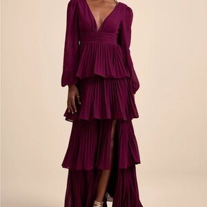 NEW WITH TAGS Lulu's Deep Purple Tiered Long Sleeve Dress